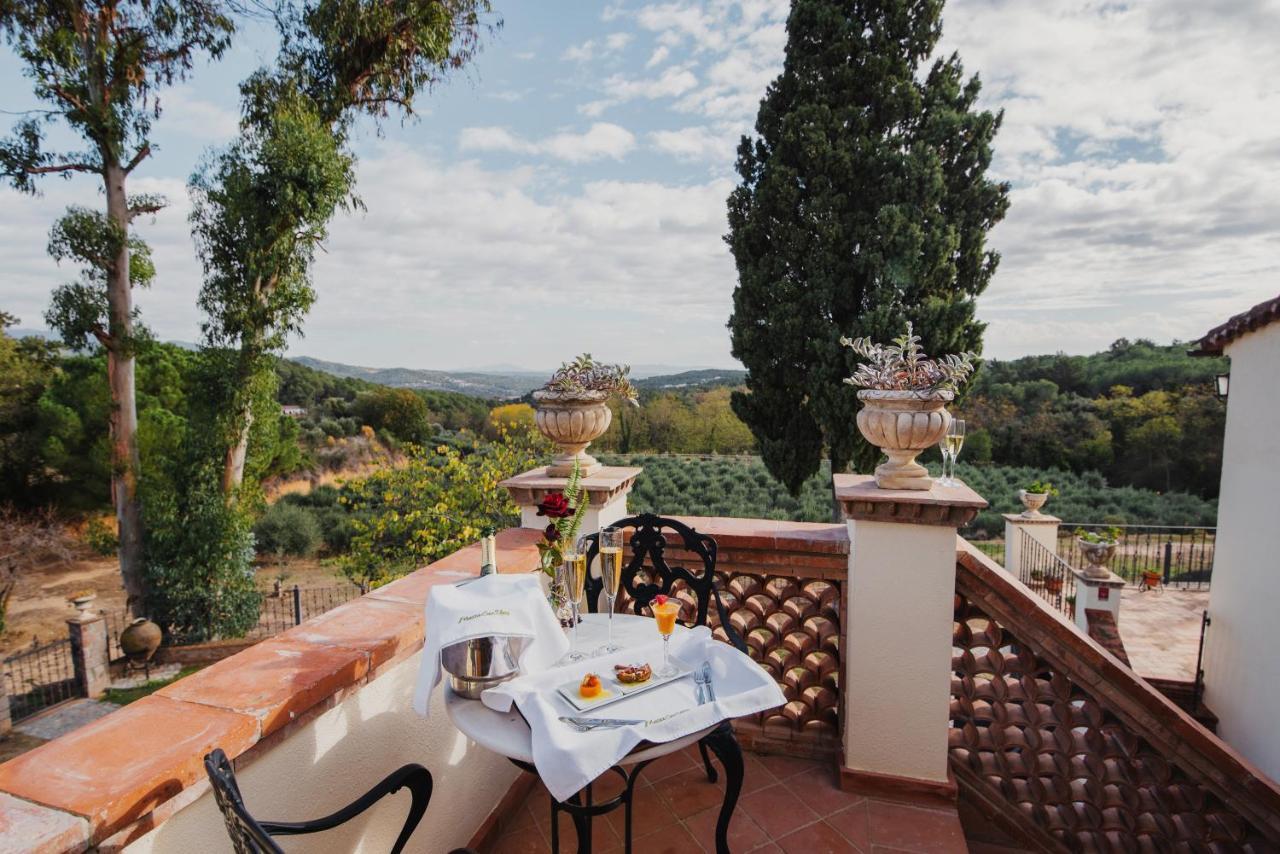 Masia Can Viver - Olive Oil Tourism B&B Bigues I Riells Extérieur photo