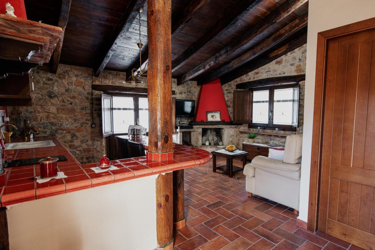 Masia Can Viver - Olive Oil Tourism B&B Bigues I Riells Extérieur photo