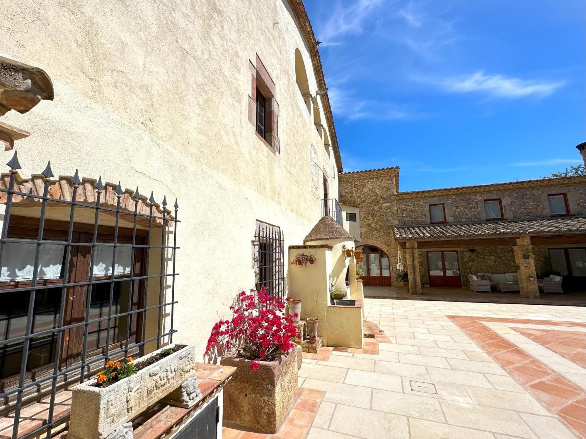 Masia Can Viver - Olive Oil Tourism B&B Bigues I Riells Extérieur photo