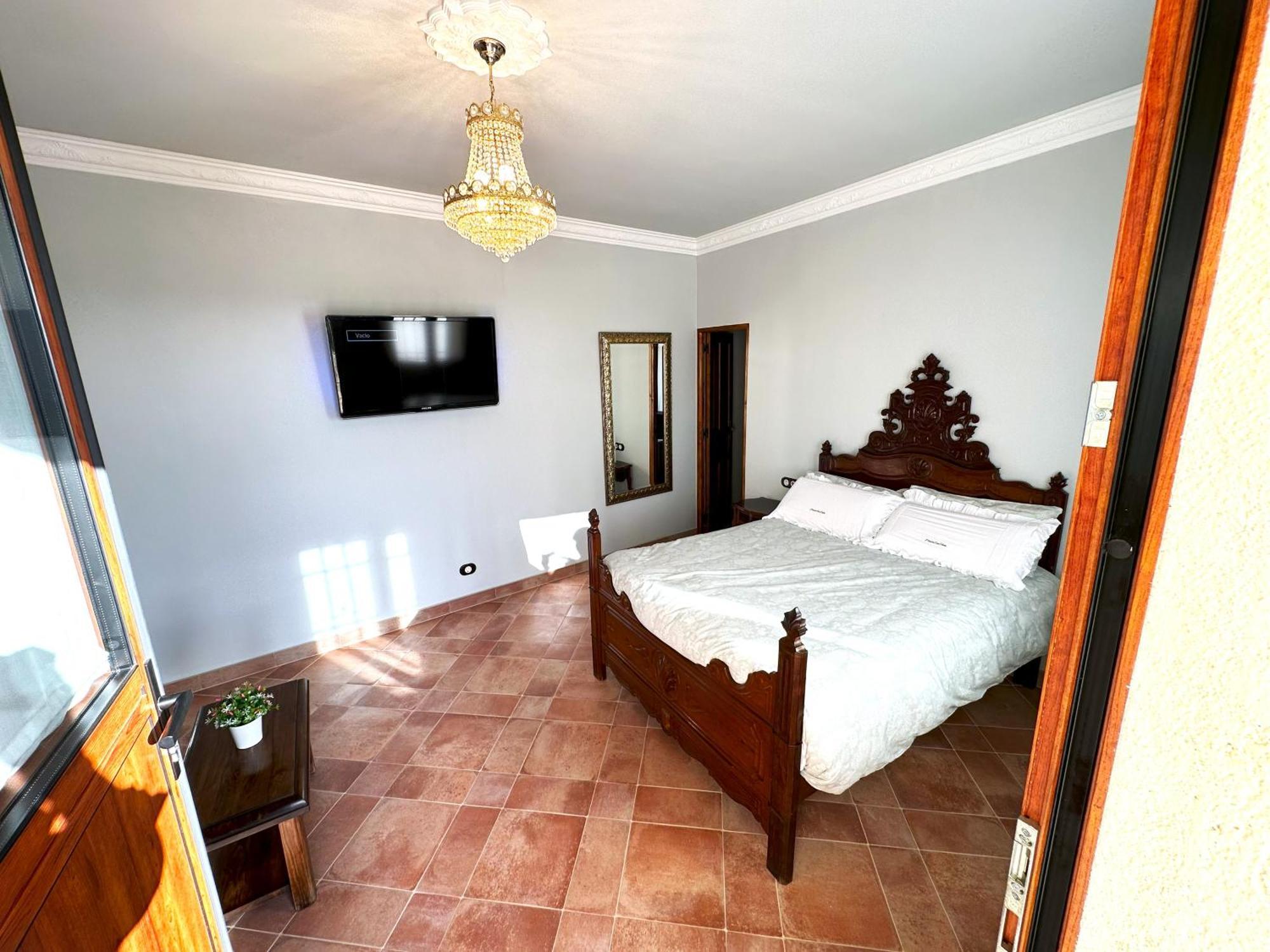 Masia Can Viver - Olive Oil Tourism B&B Bigues I Riells Chambre photo