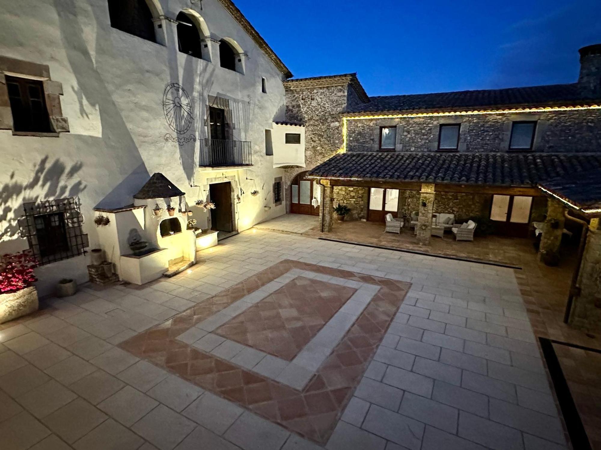 Masia Can Viver - Olive Oil Tourism B&B Bigues I Riells Extérieur photo