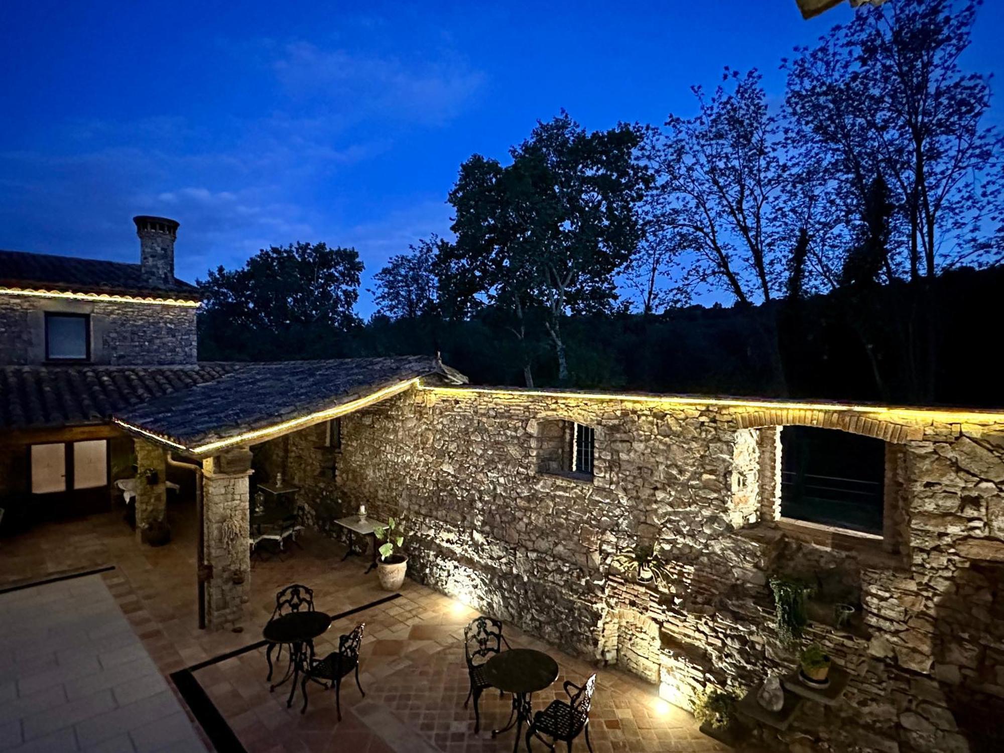 Masia Can Viver - Olive Oil Tourism B&B Bigues I Riells Extérieur photo
