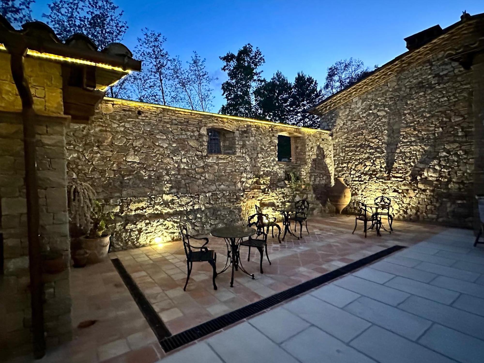Masia Can Viver - Olive Oil Tourism B&B Bigues I Riells Extérieur photo