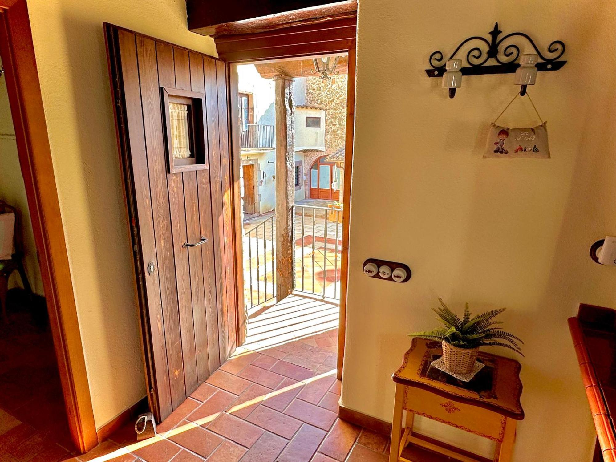 Masia Can Viver - Olive Oil Tourism B&B Bigues I Riells Chambre photo
