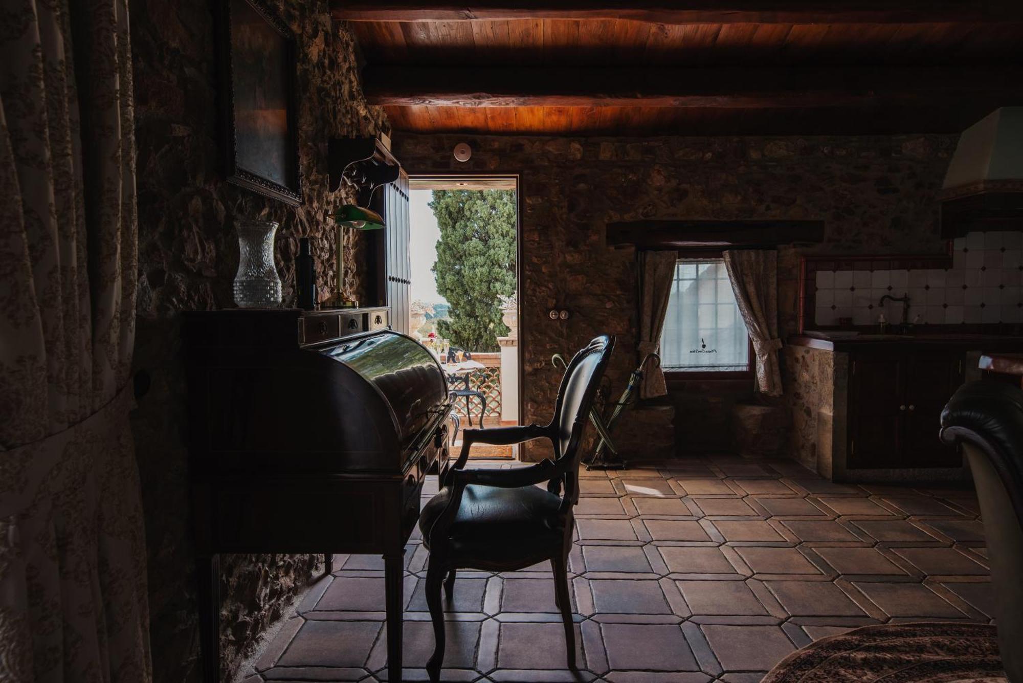 Masia Can Viver - Olive Oil Tourism B&B Bigues I Riells Chambre photo